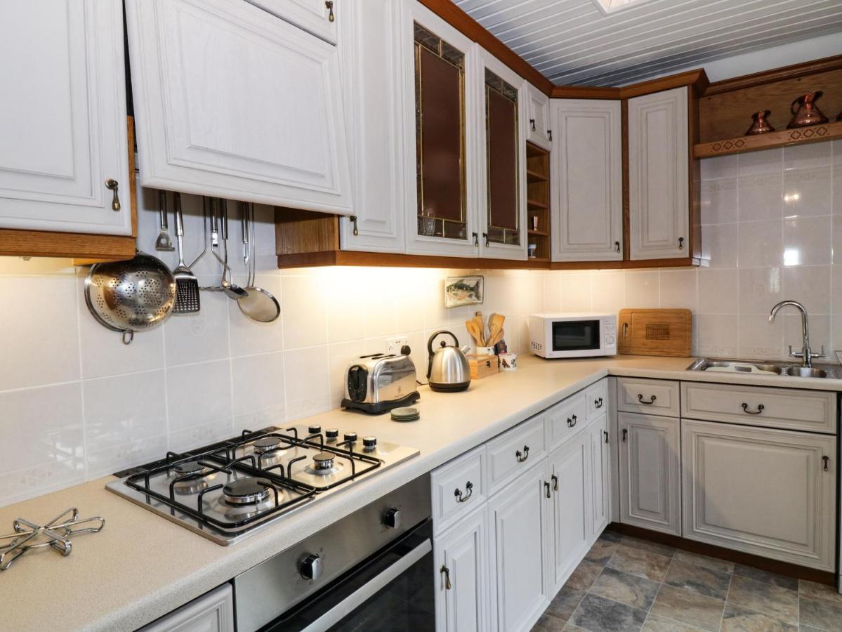 6 Ronald Place Stirling Bagian luar foto